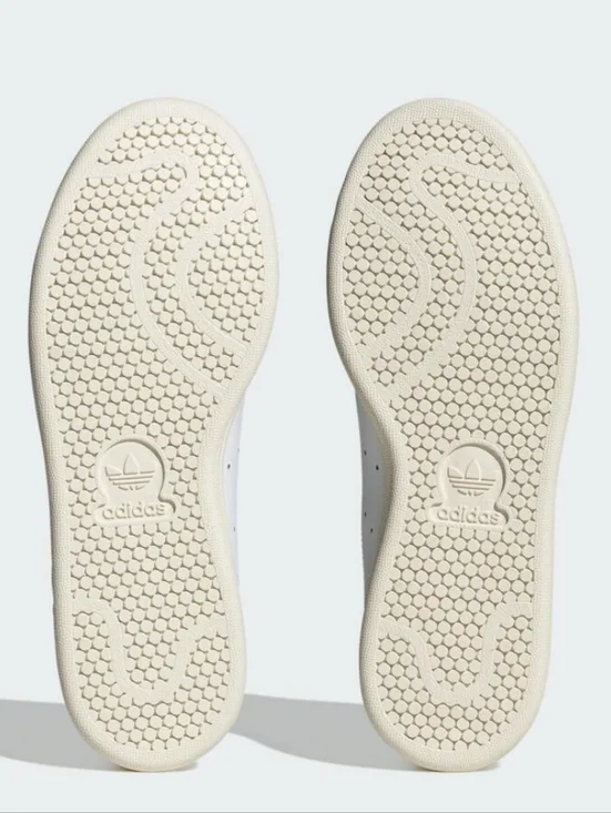 Women's Adidas Sam Smith Lace Up Sneakers New With Tags - Picture 5 of 11